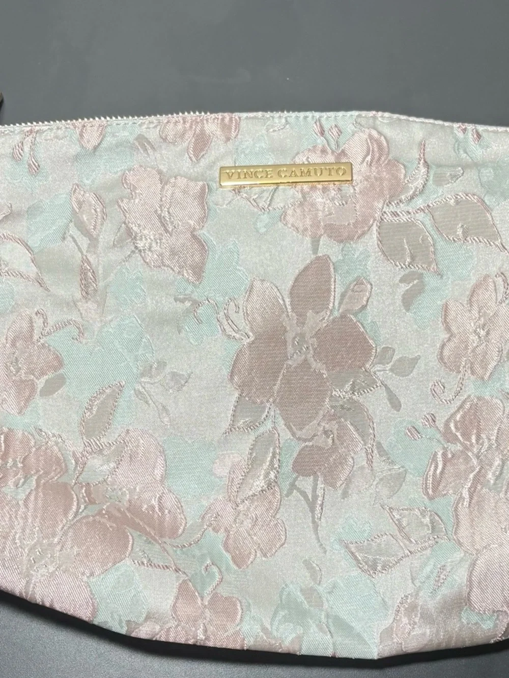 VINCE CAMUTO Pink Floral Jacquard Cosmetic Pouch